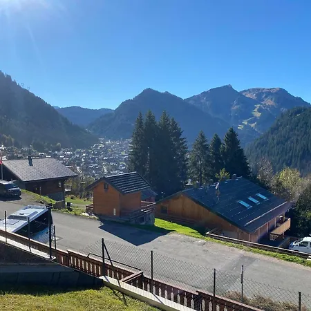 A 500m Du Telesiege Avec Garage - Fr-1-693-114 * Châtel